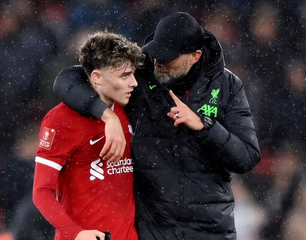 萨拉赫重要时刻比赛规则变更,曼联带队取胜!气势如虹延续(英超萨拉赫破门利物浦42曼联) 萨拉赫重要时刻比赛规则变更,曼联带队取胜!气势如虹延续(英超萨拉赫破门利物浦42曼联)