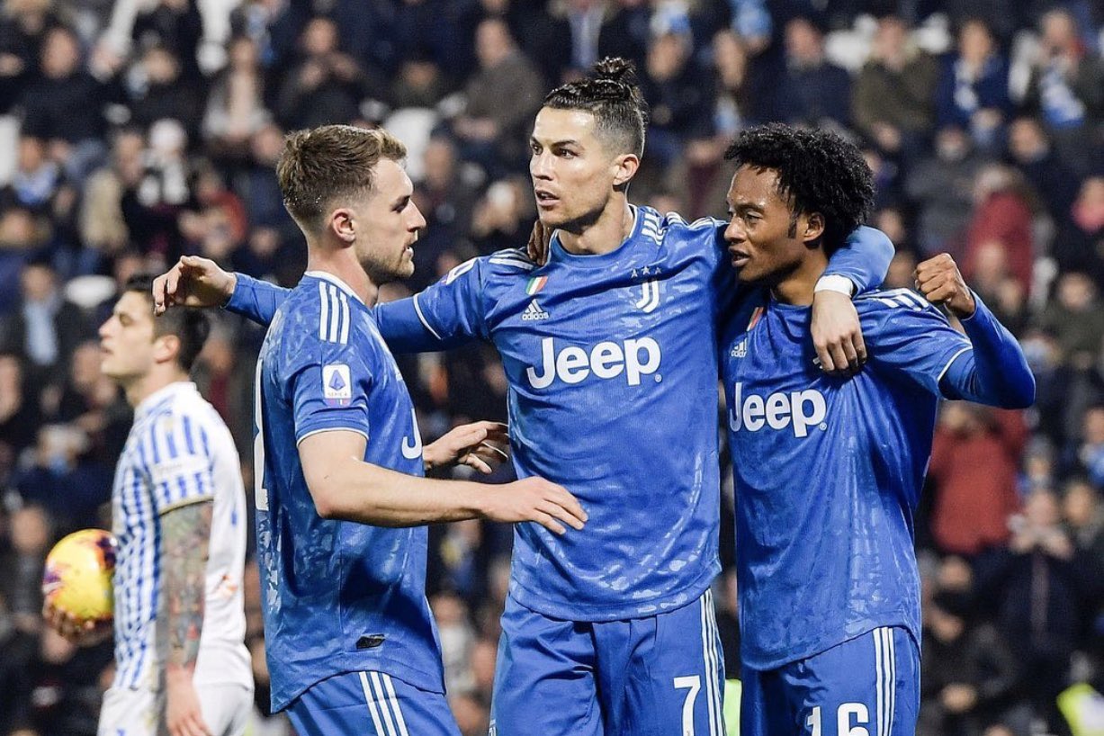 里程碑夜!法兰克福刷新队史纪录,意甲冲刺阶段刷纪录,赛场秩序良好,阵容厚度经受考验的简单介绍 里程碑夜!法兰克福刷新队史纪录,意甲冲刺阶段刷纪录,赛场秩序良好,阵容厚度经受考验的简单介绍