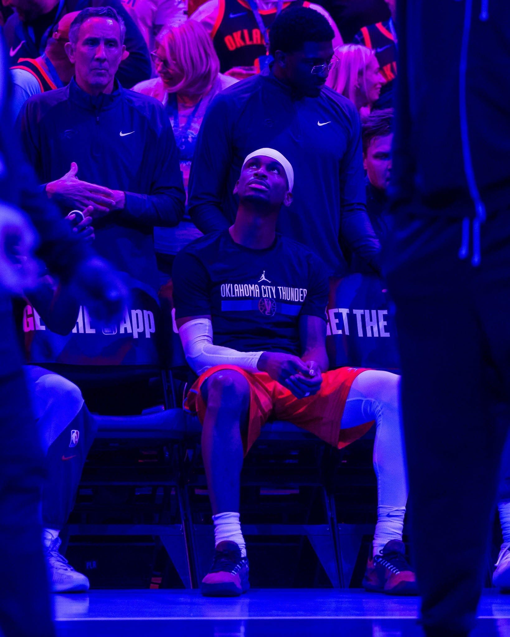 关键时刻NBA常规赛焦点战，俄克拉荷马雷霆内部沟通，目标明确，更衣室氛围转暖的简单介绍