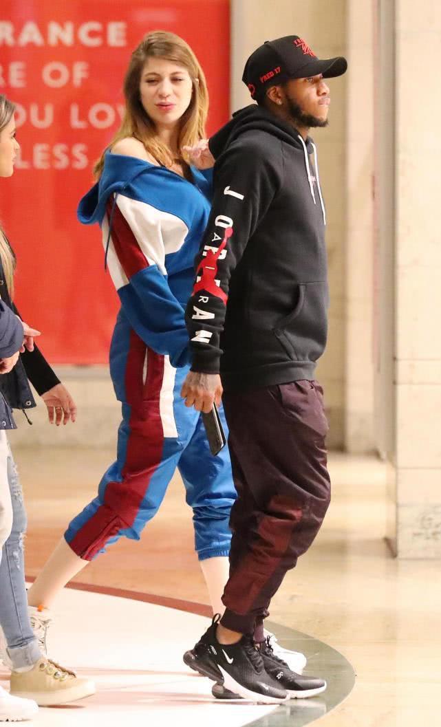 华盛顿奇才发布备战花絮，加时末段门线救险，足总杯任务艰巨，团队化学反应显著(周四003英足总杯水晶宫vs埃弗顿)